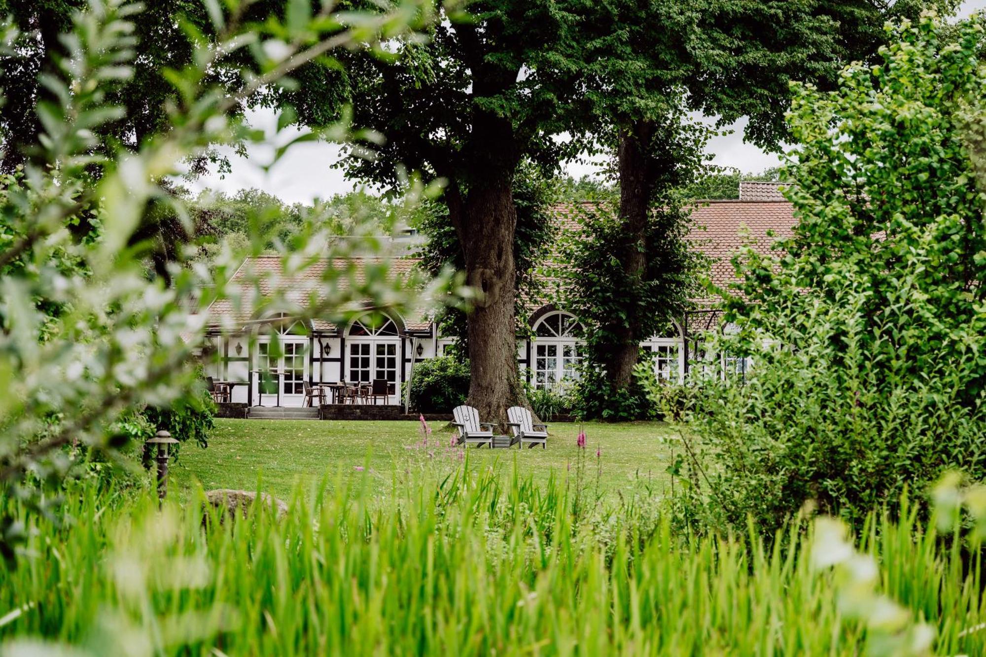 Romantik Hotel Bösehof Bad Bederkesa Exterior foto